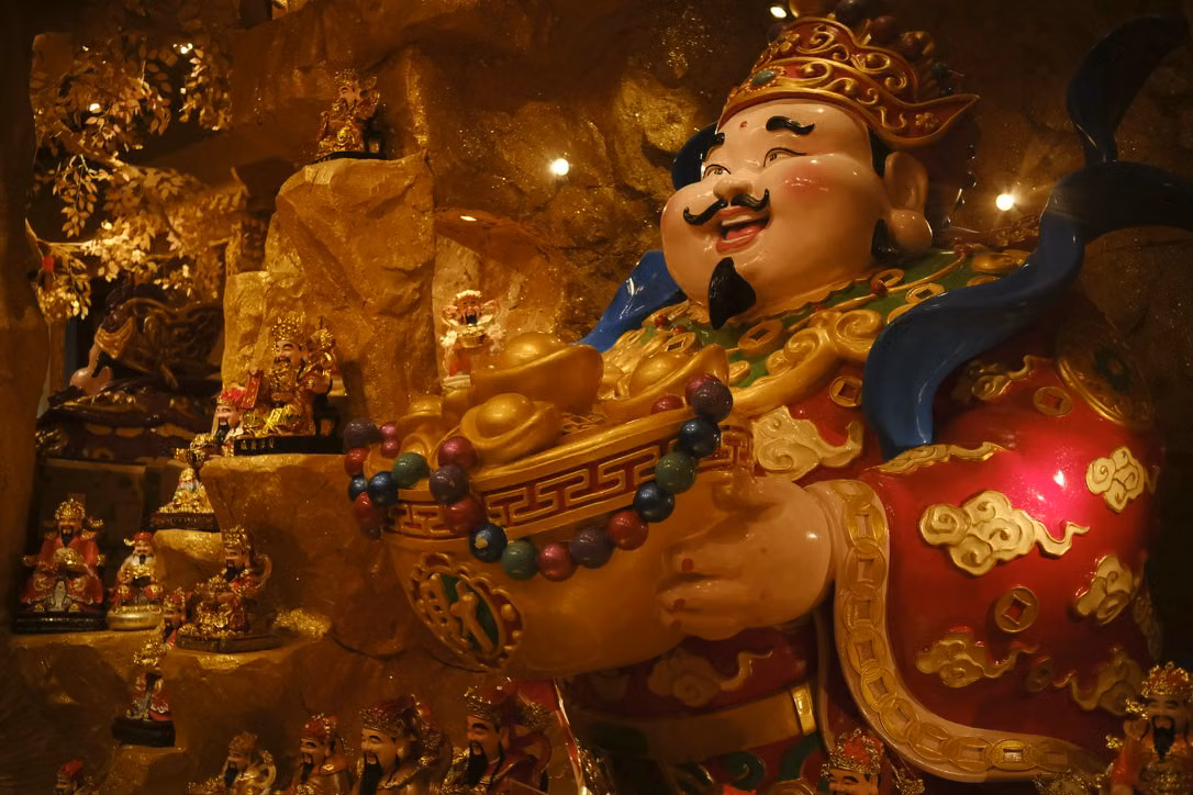 闪瞎眼的财神爷